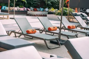 R2 Lagoon Beach Club