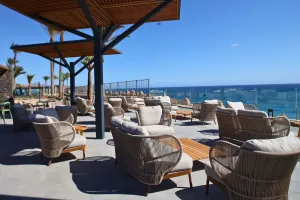R2 Lagoon Beach Club